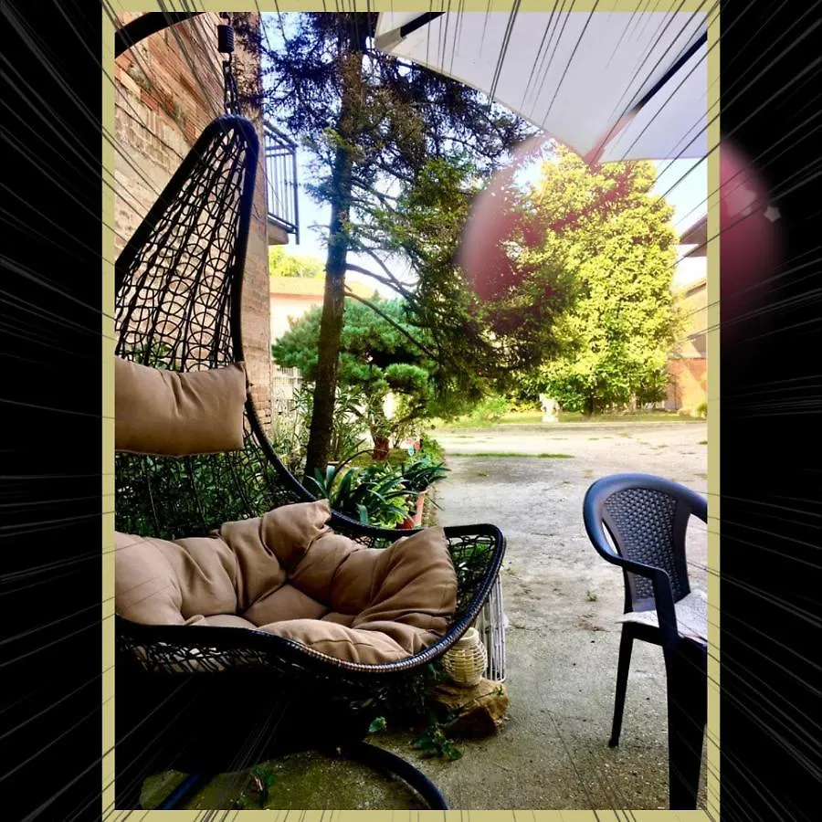 Felix House Bed & Breakfast Codevilla