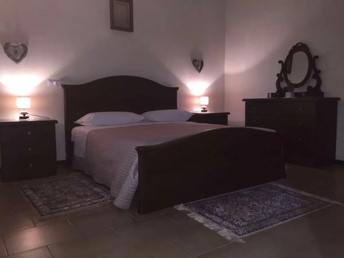 Felix House Bed & Breakfast Codevilla